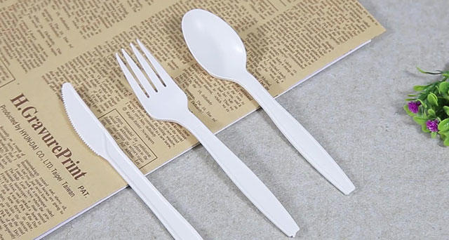 Introducing CPLA Compostable Spoon: A Sustainable Solution in CPLA Cutlery Kits